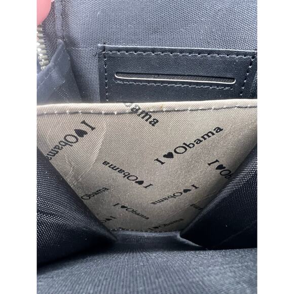 MICHELLE OBAMA Crossover Bag - Picture 7 of 7